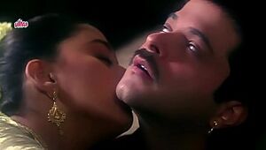 Anil-Kapoor-Madhuri-Kissing-Beta---Romtic vignette