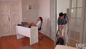 Rose Valerie's Anal invasion Office Cleaning With Kai Taylor's Lengthy Hard-on